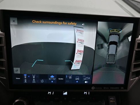 Used 2024 Toyota Tundra Limited image 25