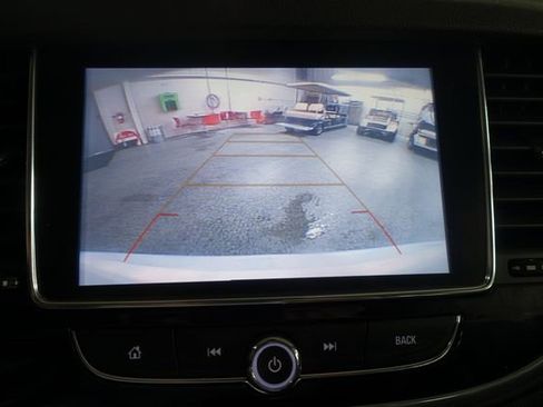 Used 2020 Buick Encore Preferred image 15