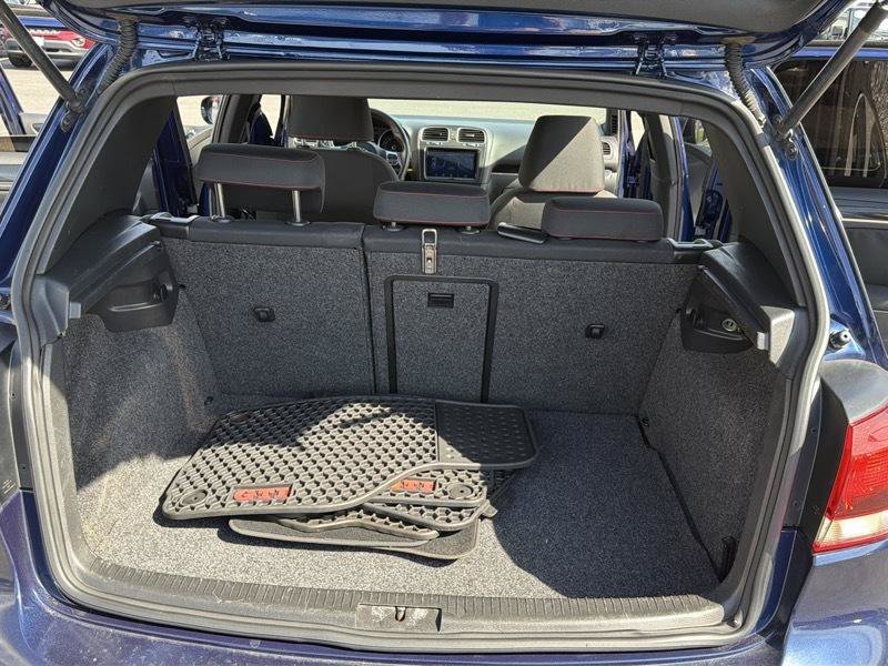 Used 2010 Volkswagen GTI 4-Door FWD image 15