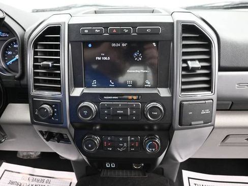 Used 2019 Ford F350 XLT w/ XLT Premium Package AWD/4WD image 16