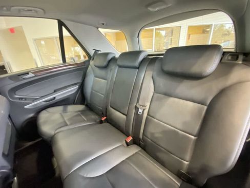 Used 2010 Mercedes-Benz ML 350 4MATIC image 26