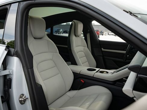 Used 2023 Porsche Taycan RWD image 40