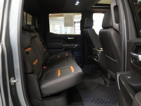 Used 2020 GMC Sierra 1500 AT4 w/ AT4 Premium Package image 30