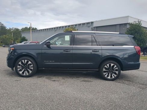 New 2025 Ford Expedition Max Platinum w/ Driver's Package image 23