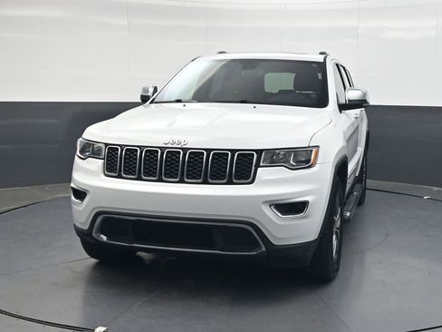 Used 2021 Jeep Grand Cherokee Limited AWD/4WD image 13