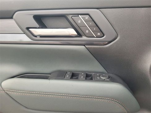 New 2026 GMC Terrain AT4 w/ Convenience Package III image 21