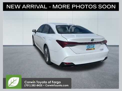 Used 2019 Toyota Avalon Limited w/ Advanced Safety Package FWD image 1