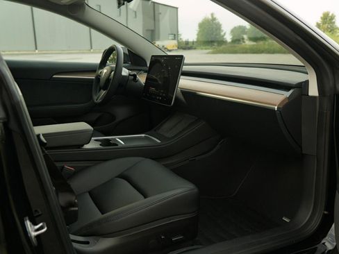 Used 2023 Tesla Model 3 Performance AWD/4WD image 22