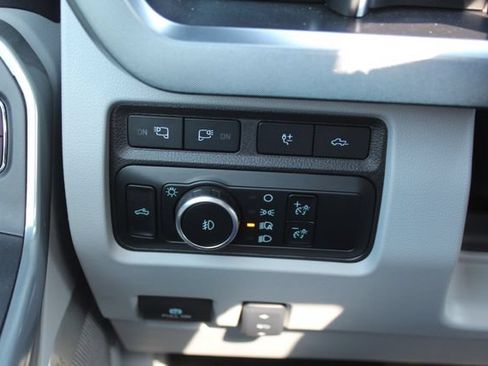 Used 2024 Ford F250 Limited AWD/4WD image 30