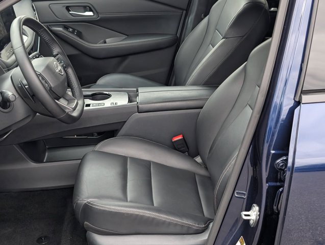Used 2026 Nissan Rogue SL FWD image 15
