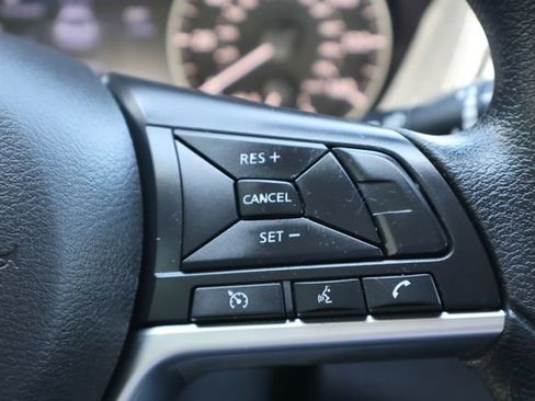 Used 2021 Nissan Altima 2.5 SV FWD image 6