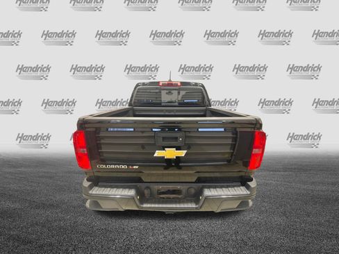 Used 2017 Chevrolet Colorado Z71 AWD/4WD image 41