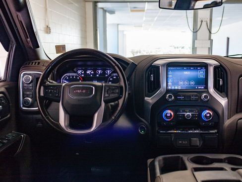 Used 2021 GMC Sierra 1500 SLE w/ X31 Off-Road Package AWD/4WD image 12