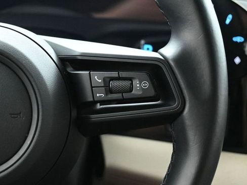 Used 2022 Porsche Taycan 4S image 27