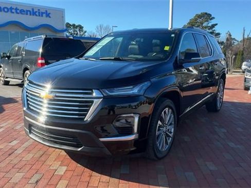 Used 2023 Chevrolet Traverse Premier image 6