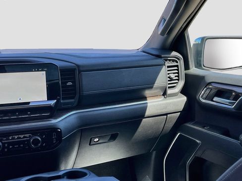 Used 2023 Chevrolet Silverado 1500 LT AWD/4WD image 24