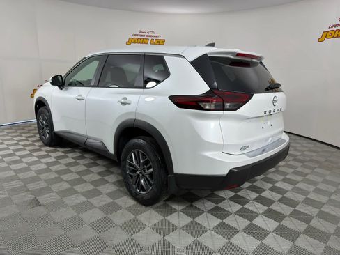 New 2026 Nissan Rogue SV image 3