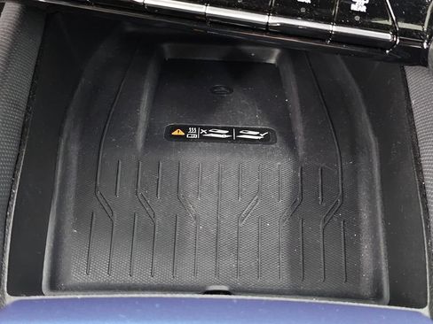 Used 2025 Chevrolet Equinox EV LT w/ Convenience Package FWD image 20