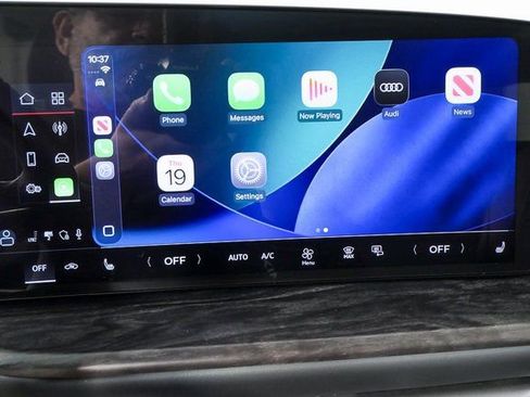 Used 2025 Audi Q5 Premium w/ Convenience Package image 15