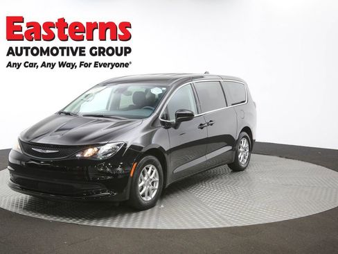 Used 2024 Chrysler Voyager LX image 53