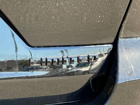 New 2025 Jeep Grand Cherokee Limited image 27