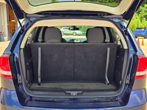 Used 2019 Dodge Journey SE w/ Connectivity Group FWD image 9