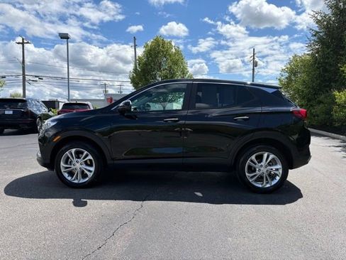Used 2023 Buick Encore GX Preferred w/ Cold Weather Comfort Package AWD/4WD image 2