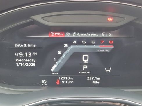 Used 2025 Audi Q8 Premium w/ Convenience Package image 30