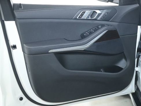 Used 2021 BMW X5 xDrive40i w/ Convenience Package image 21