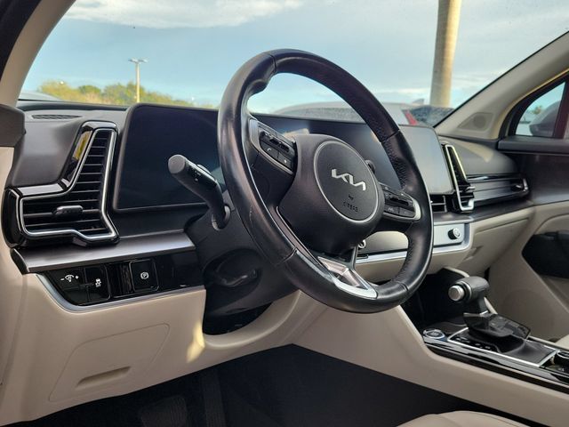 Used 2025 Kia Sportage EX FWD image 8
