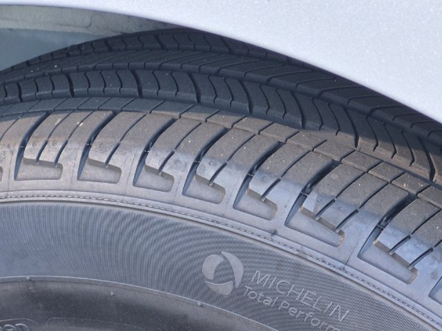 Used 2020 Chevrolet Equinox LT FWD image 10
