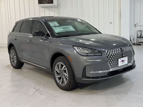 New 2026 Lincoln Corsair Premiere image 3