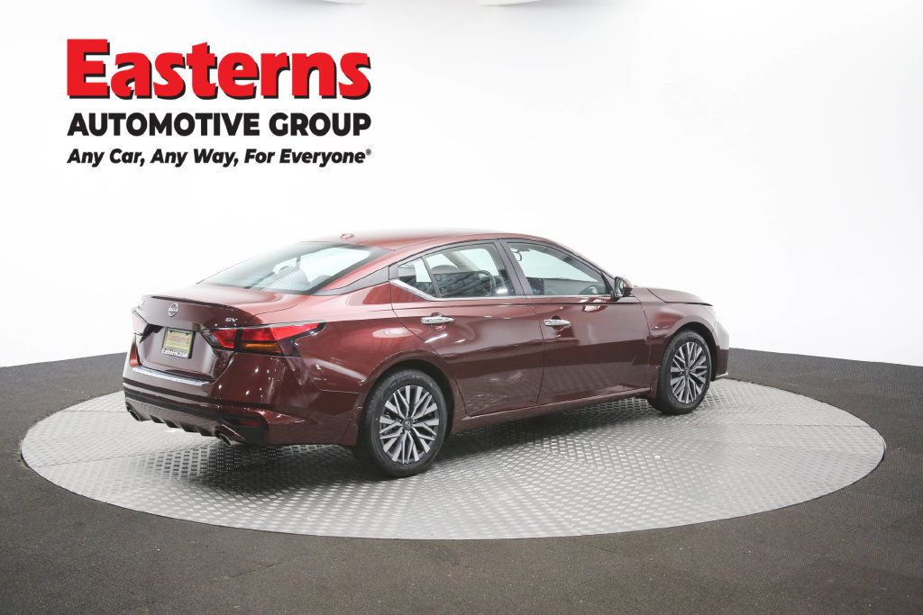 Used 2023 Nissan Altima 2.5 SV w/ SV Premium Package FWD image 47