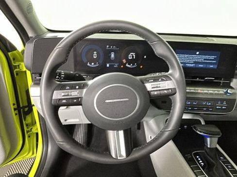 Used 2024 Hyundai Kona SEL FWD image 15