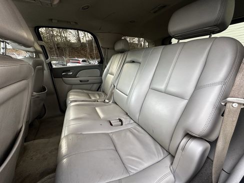 Used 2007 Chevrolet Tahoe LTZ w/ LTZ Preferred Equipment Group image 17