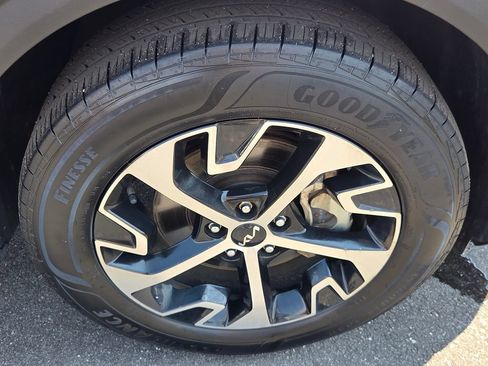 Used 2023 Kia Sportage EX AWD/4WD image 8