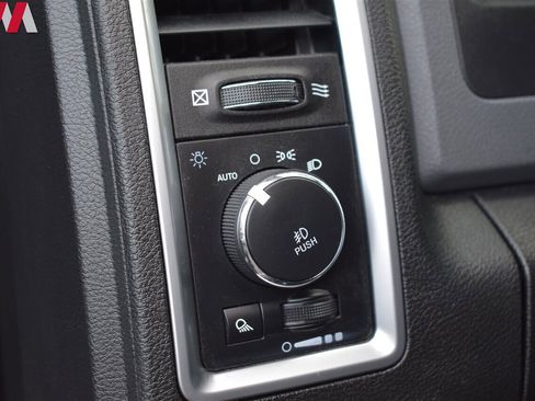 Used 2018 RAM 1500 Big Horn image 14