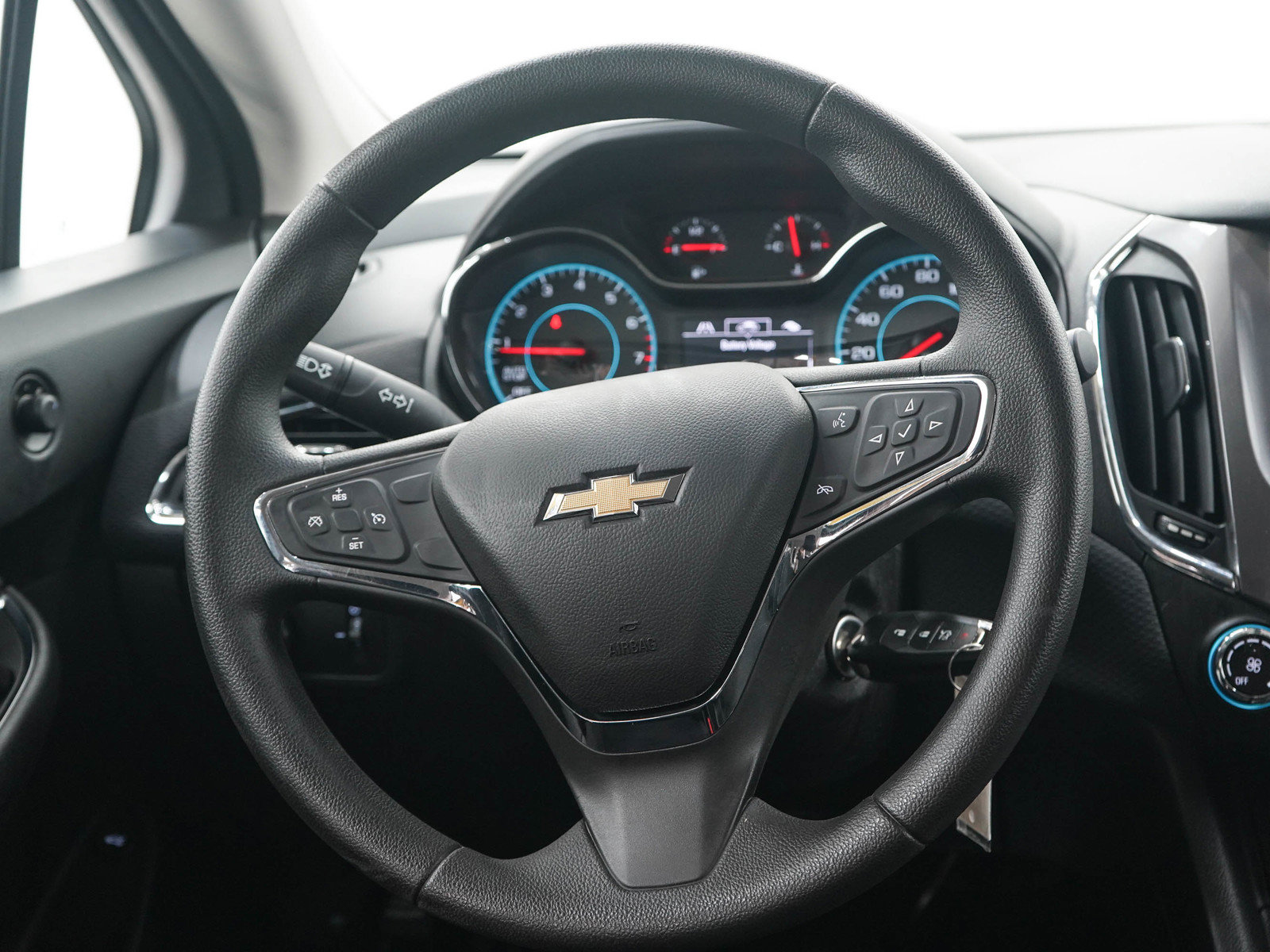 Used 2016 Chevrolet Cruze LT FWD image 15