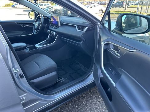 Certified 2024 Toyota RAV4 XLE w/ Convenience Package image 15