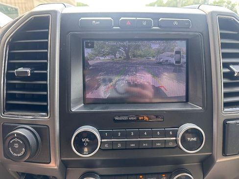 Used 2019 Ford Expedition XLT w/ Equipment Group 202A RWD image 15
