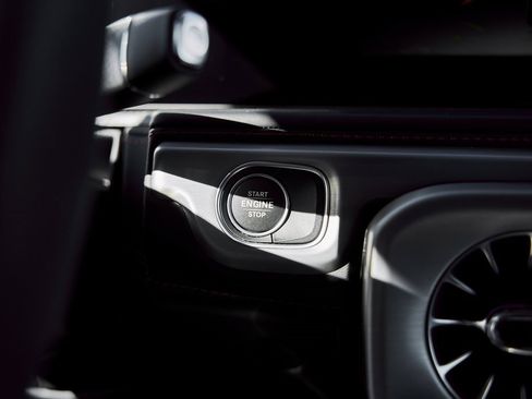 Used 2022 Mercedes-Benz G 63 AMG Squared image 68