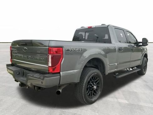 Used 2022 Ford F250 XLT w/ Black Appearance Package AWD/4WD image 5