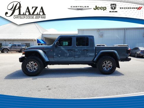 Certified 2024 Jeep Gladiator Mojave AWD/4WD image 6