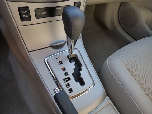 Used 2013 Toyota Corolla LE Special Edition FWD image 24