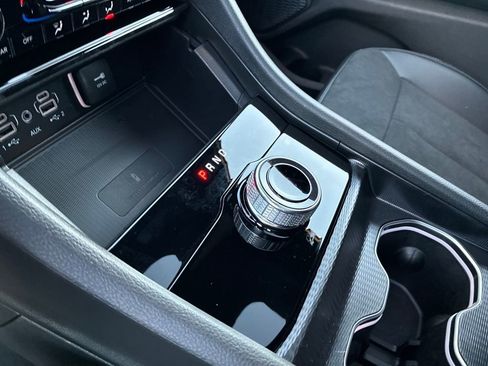 New 2025 Jeep Grand Cherokee L Altitude image 24