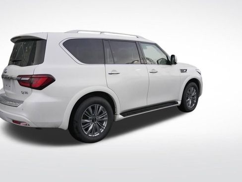 Used 2024 INFINITI QX80 Luxe AWD/4WD image 2
