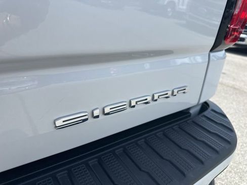 Used 2024 GMC Sierra 1500 Denali w/ Denali Reserve Package AWD/4WD image 8