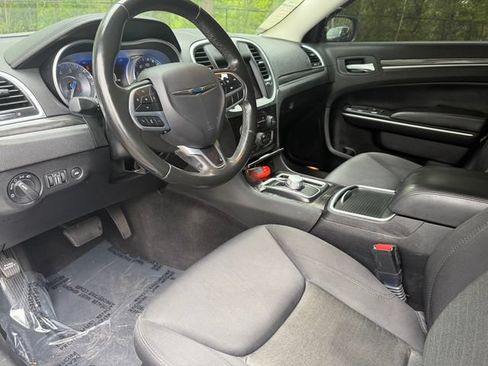 Used 2021 Chrysler 300 Touring w/ Sport Appearance Package RWD image 21