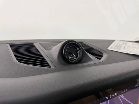 New 2026 Porsche Macan S AWD/4WD image 31
