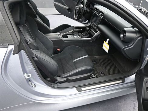 New 2025 Toyota GR86 Premium image 12